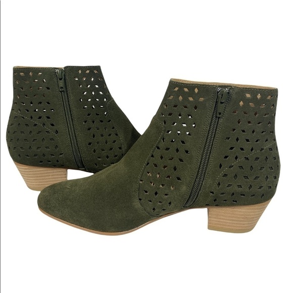 - NWOB Soludos Olive Green Lola Perforated Suede Block Heel Bootie Anthropologie - Picture 6 of 12
